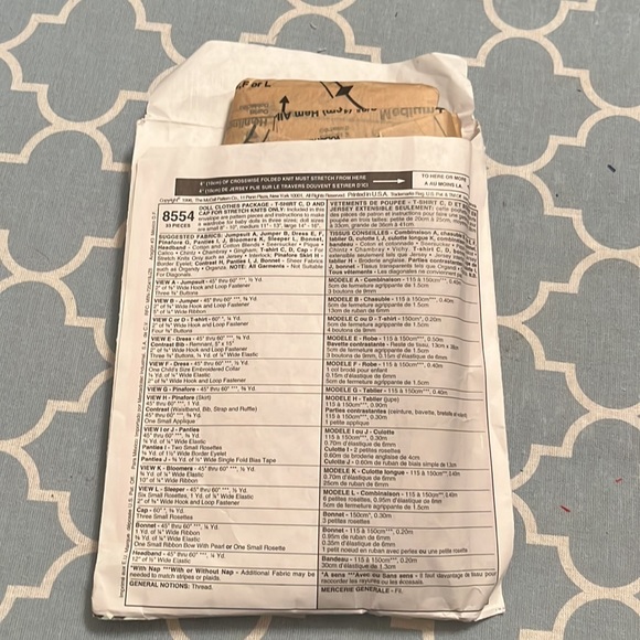 Vintage - McCall's Crafts Sewing Pattern for Baby/Doll Clothing, #8554 - Picture 2 of 2